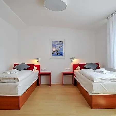 Abz Hotel *