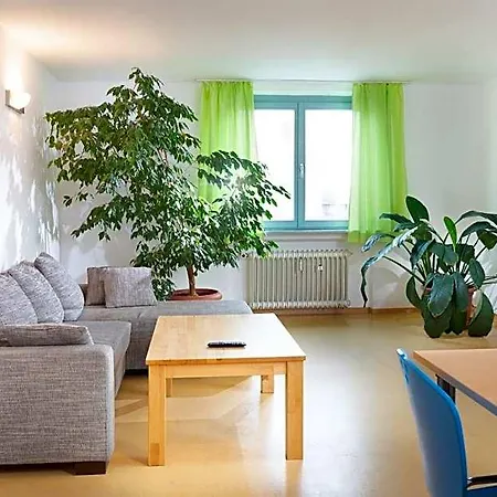 Hotel Abz *