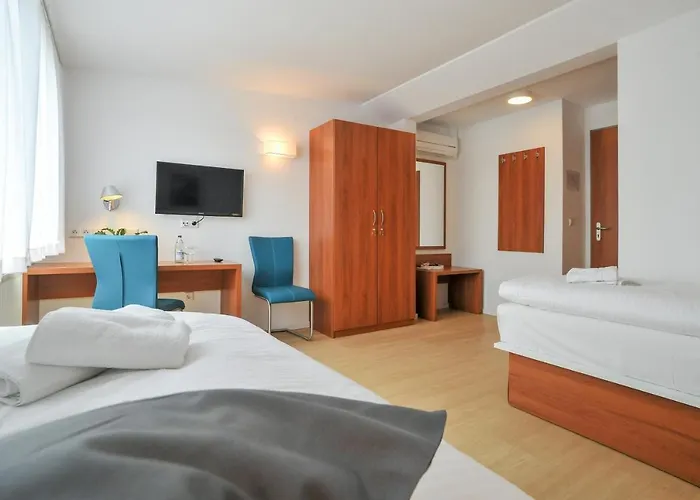 Hotel Gaestehaus Abz *